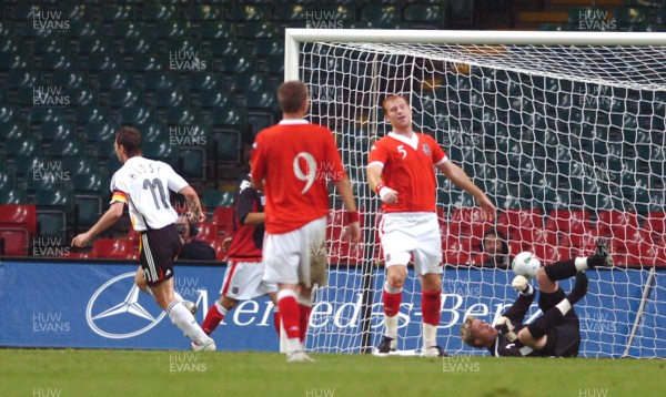 08.09.07 - Euro 2008 Qualifying, Group D Wales v Gemany Germany's Miroslav Klose scores his second goal 