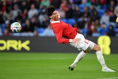 020626 - Wales v Ghana - International Friendly - Kieffer Moore of Wales just misses a heading opportunity 