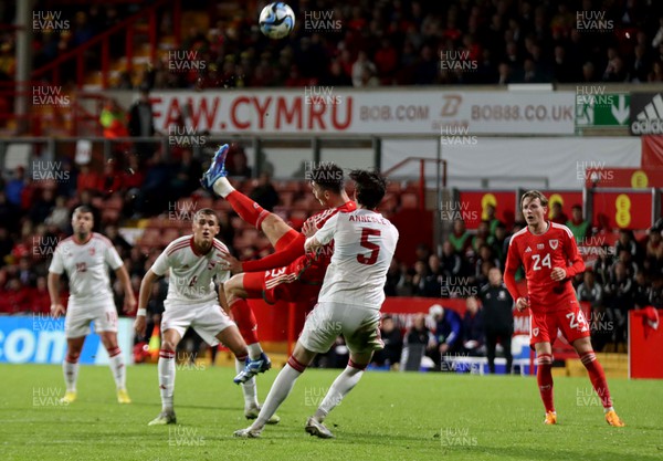 111023 - Wales v Gibraltar - International Challenge Match - Kieffer Moore of Wales attempts an overhead kick