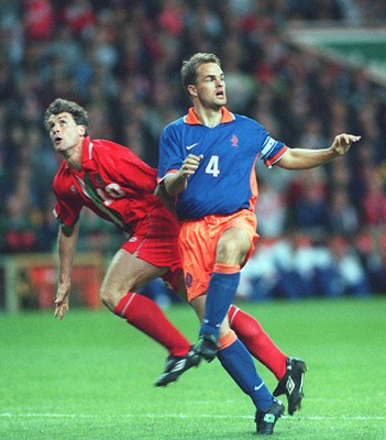 051096 - Wales v Holland - Mark Hughes of Wales and Frank de Boer of Holland