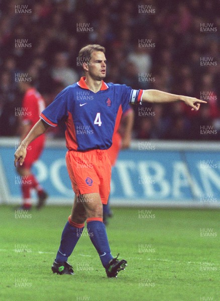 051096 - Wales v Holland - Frank de Boer of Holland