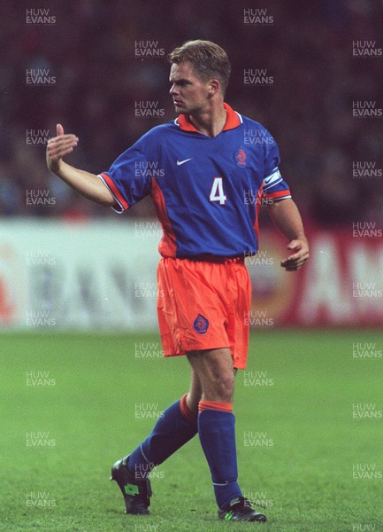 051096 - Wales v Holland - Frank de Boer of Holland