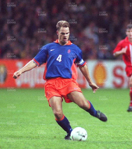 051096 - Wales v Holland - Frank de Boer of Holland
