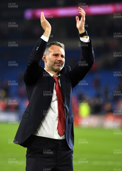 191119 - Wales v Hungary - UEFA Euro Championship Qualifying - Wales manager Ryan Giggs celebrates at the end of the game