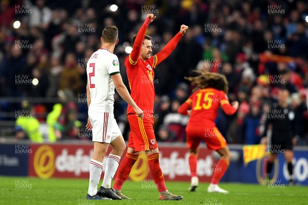 191119 - Wales v Hungary - UEFA Euro Championship Qualifying - Aaron Ramsey of Wales celebrates at the end of the game