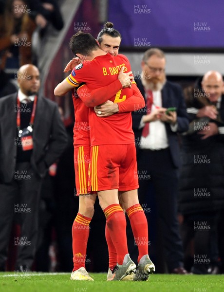 191119 - Wales v Hungary - UEFA Euro Championship Qualifying - Gareth Bale and Ben Davies of Wales celebrate at the end of the game