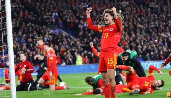 191119 - Wales v Hungary, European Cup 2020 Qualifier - Ethan Ampadu of Wales celebrates at the end of the match