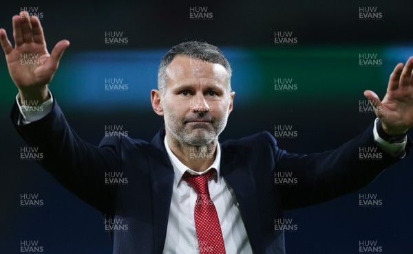 191119 - Wales v Hungary, European Cup 2020 Qualifier - Wales manager Ryan Giggs applauds the crowd during a lap of honour at the end of the match