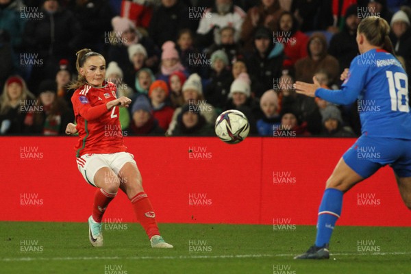 011223 - Wales v Iceland - UEFA Women’s Nations League - Lily Woodham of Wales swings in a cross