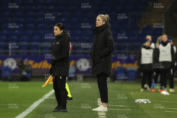 011223 - Wales v Iceland - UEFA Women’s Nations League - Head Coach of Wales Gemma Grainger