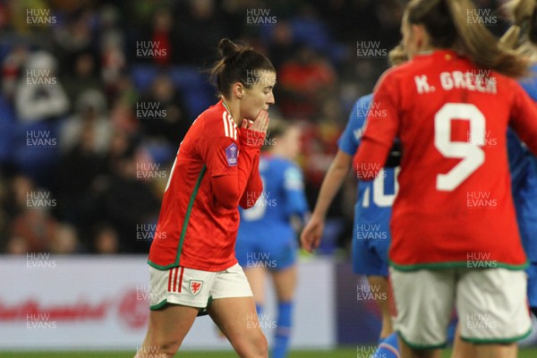 011223 - Wales v Iceland - UEFA Women’s Nations League - Angharad James of Wales is frustrated at a missed chance