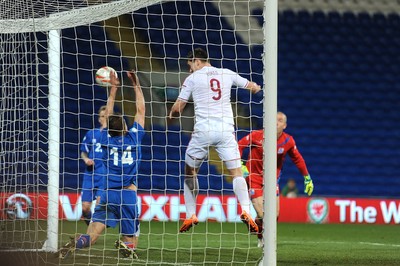 050314 - Wales v Iceland - Friendly -Sam Vokes of Wales scores goal