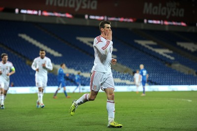 050314 - Wales v Iceland - Friendly -Gareth Bale of Wales celebrates his goal