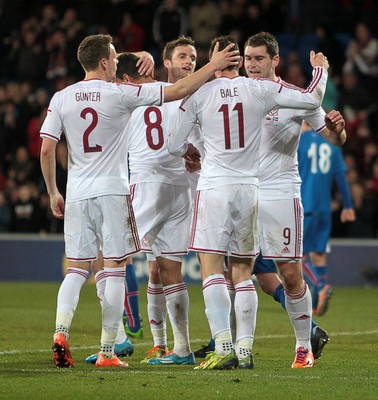 050314 - Wales v Iceland - Vauxhall International Friendly - Sam Vokes of Wales celebrates scoring their second goal