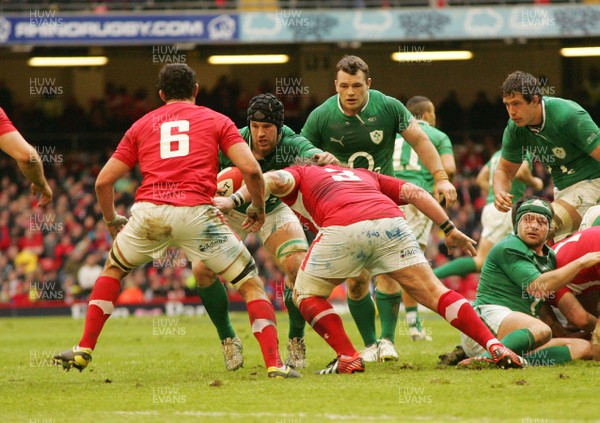 020213 Wales v Ireland - RBS 6 Nations -Ireland's Sean O'Brien takes on Wales' Adam Jones