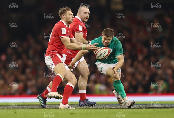 040223 - Wales v Ireland, Guinness Six Nations 2023 - Dan Biggar of Wales feeds the ball out