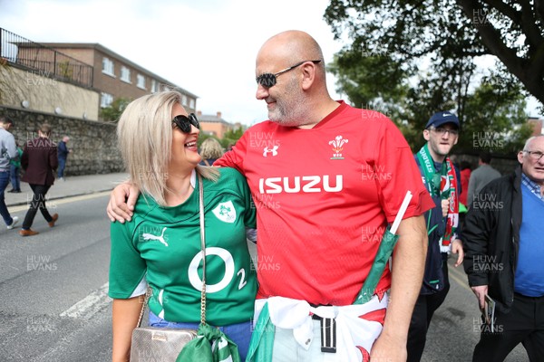 070919 - Wales v Ireland - Guinness Series 2019 - RWC Warm Up - Wales fans before the game