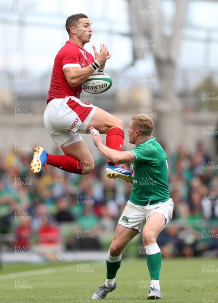 070919 - Wales v Ireland - Guinness Series 2019 - RWC Warm Up - George North of Wales goes up for the high ball under pressure from Keith Earls of Ireland
