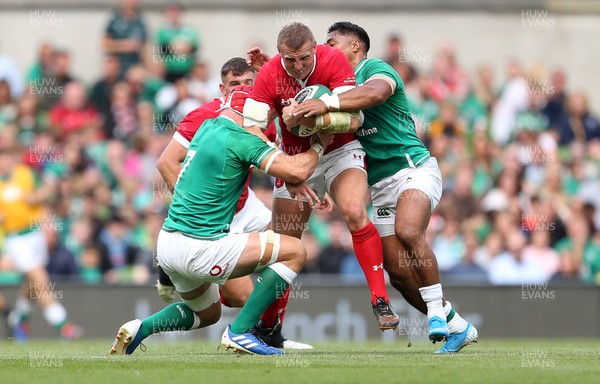 070919 - Wales v Ireland - Guinness Series 2019 - RWC Warm Up - Hadleigh Parkes of Wales is tackled by Josh van der Flier and Bundee Aki of Ireland