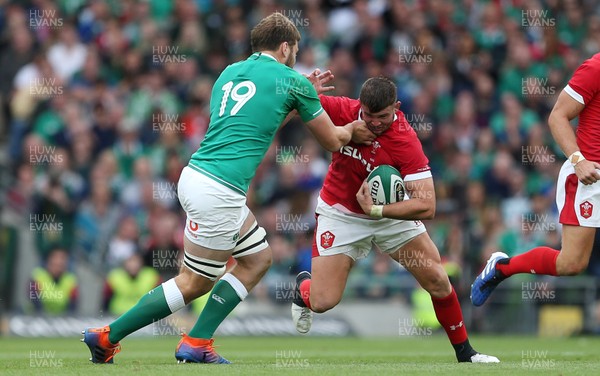 070919 - Wales v Ireland - Guinness Series 2019 - RWC Warm Up - Elliot Dee of Wales is tackled by Iain Henderson of Ireland