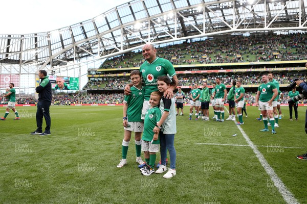 070919 - Wales v Ireland - Guinness Series 2019 - RWC Warm Up - An emotional Rory Best of Ireland and his family at the end of his last home game in Dublin