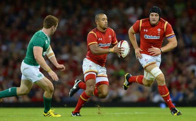 080815 - Wales v Ireland - Dove Men Series 2015 -Eli Walker of Wales