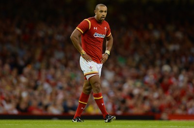 080815 - Wales v Ireland - Dove Men Series 2015 -Eli Walker of Wales