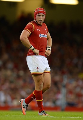 080815 - Wales v Ireland - Dove Men Series 2015 -Tyler Morgan of Wales