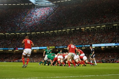 080815 - Wales v Ireland - Dove Mens Series - Ireland win a scrum