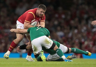 080815 - Wales v Ireland - Dove Mens Series - Rob Evans of Wales is tackled by Tommy O'Donnell of Ireland