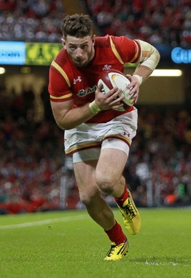 080815 - Wales v Ireland - Dove Mens Series - Alex Cuthbert of Wales scores a try