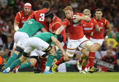 080815 - Wales v Ireland, Dove Men Tests 2015 - Dan Baker of Wales looks to break away