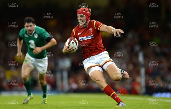 080815 - Wales v Ireland - Dove Men Series 2015 -Tyler Morgan of Wales