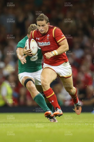 080815 - Wales v Ireland, Dove Men Tests 2015 - Hallam Amos of Wales charges forward