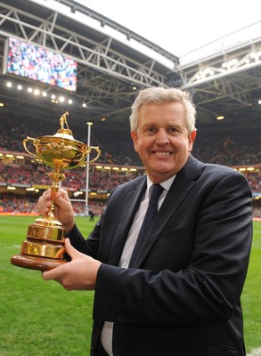 12.03.11 - Wales v Ireland - RBS Six Nations 2011 - Colin Montgomerie with the Ryder Cup 