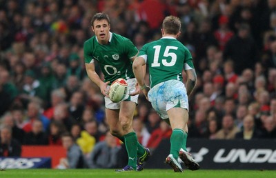 12.03.11 - Wales v Ireland - RBS Six Nations 2011 - Tommy Bowe of Ireland offloads to Luke Fitzgerald. 