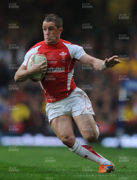 12.03.11 - Wales v Ireland - RBS Six Nations 2011 - Shane Williams of Wales. 