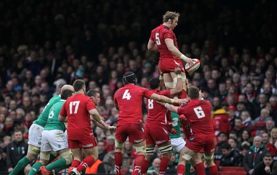 140315 - Wales v Ireland - RBS 6 Nations - Alun Wyn Jones of Wales wins the line out