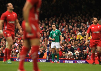 140315 - Wales v Ireland - RBS 6 Nations -Johnny Sexton of Ireland misses a kick at goal