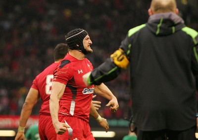 140315 - Wales v Ireland - RBS 6 Nations -Sam Warburton of Wales celebrates at the end of the game