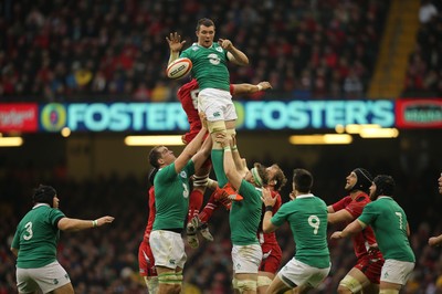 140315 - Wales v Ireland, RBS 6 Nations 2015 - Peter OÕMahony of Ireland wins line out ball