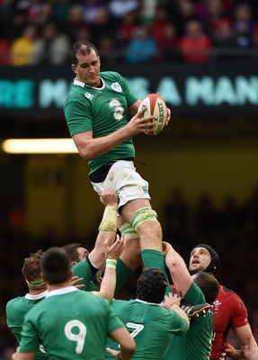 140315 - Wales v Ireland - RBS Six Nations - Devin Toner of Ireland takes line out ball