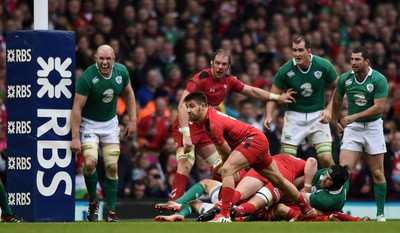 140315 - Wales v Ireland - RBS Six Nations - Rhys Webb of Wales starts another attack near the Irish line