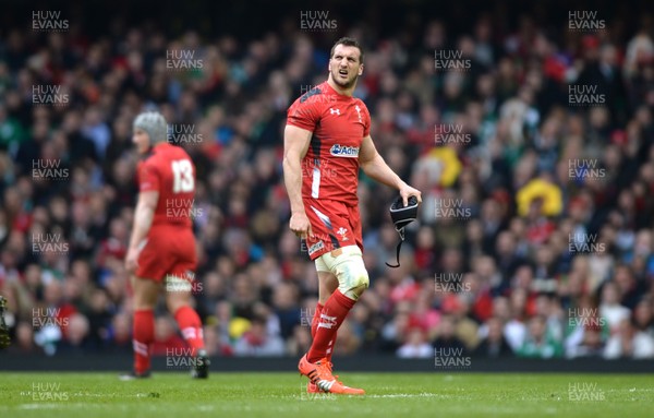 140315 - Wales v Ireland - RBS 6 Nations 2015 -Sam Warburton of Wales leaves the field after receiving a yellow card