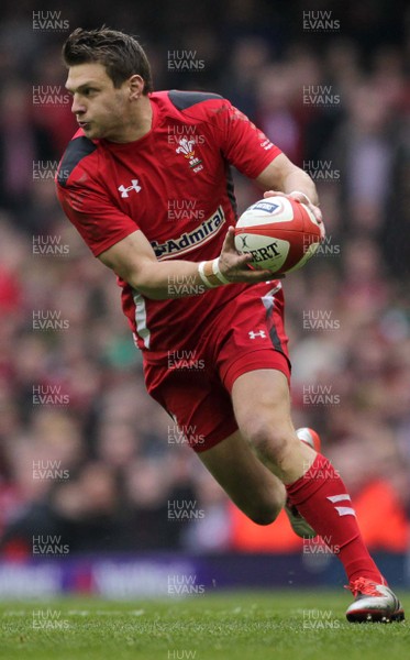 140315 - Wales v Ireland - RBS 6 Nations - Dan Biggar of Wales