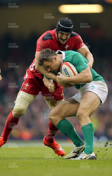 140315 - Wales v Ireland, RBS 6 Nations 2015 - Sam Warburton of Wales tackles Tommy Bowe of Ireland