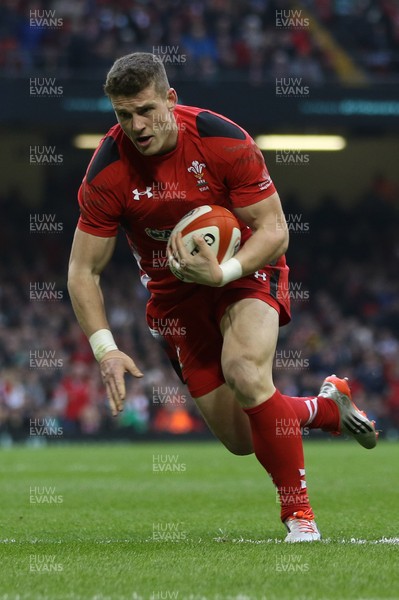 140315 - Wales v Ireland, RBS 6 Nations 2015 - Scott Williams of Wales