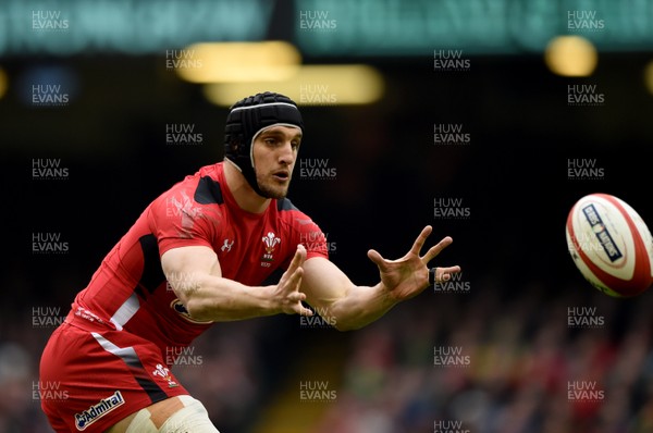 140315 - Wales v Ireland - RBS Six Nations - Sam Warburton of Wales