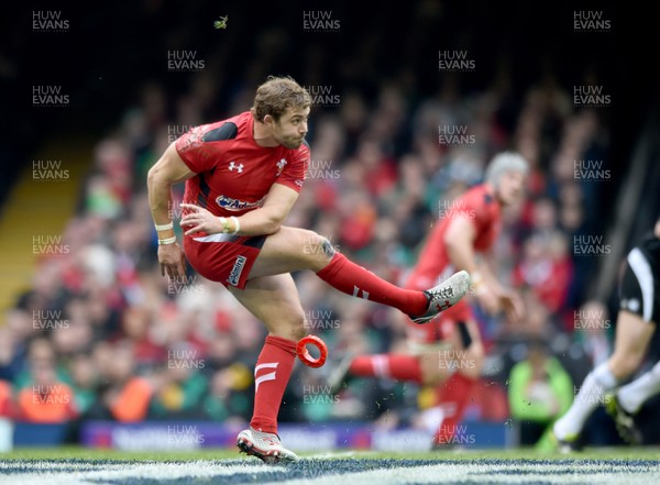 140315 - Wales v Ireland - RBS Six Nations - Leigh Halfpenny of Wales kicks for goal