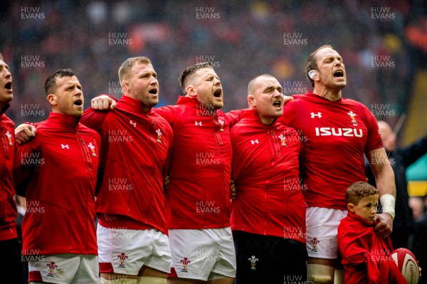 160319 - Wales v Ireland - Guinness Six Nations - Wales  sing their National Anthem 